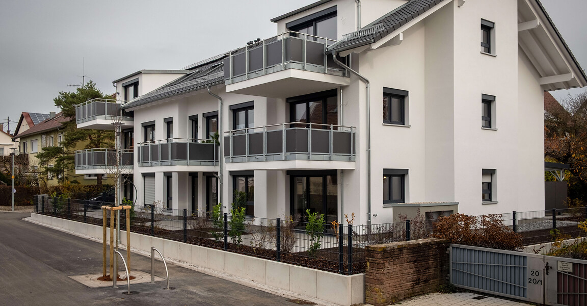 Mehrfamilienhaus in der Rosenstrasse, Aussenansicht mit Balkone